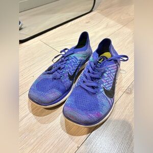 Nike Flyknit Sneakers